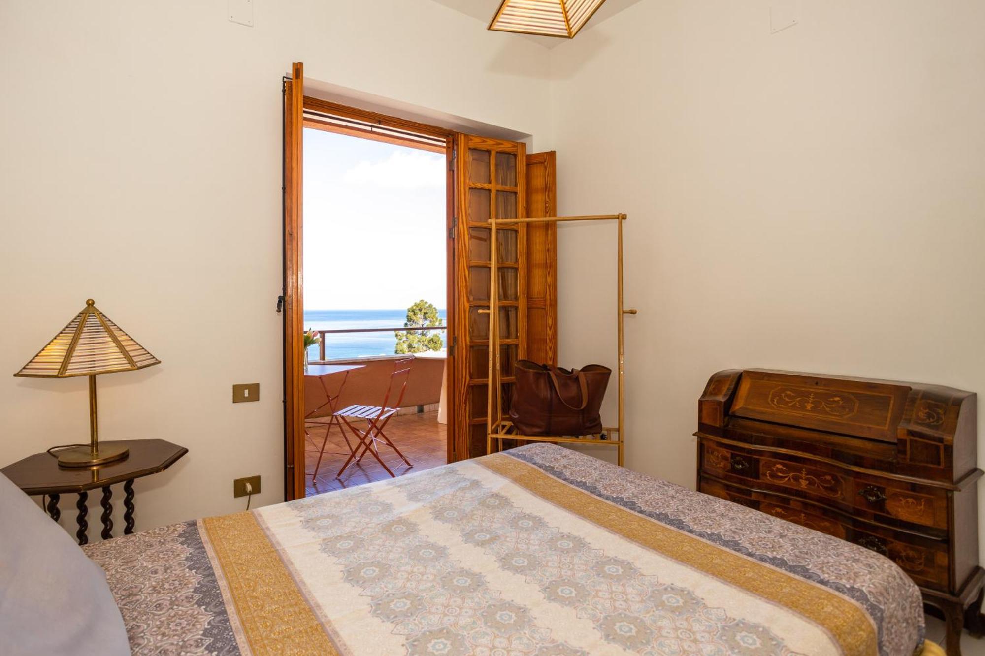 Villa Nel Verde Sul Mare, Mondello, Палермо Екстериор снимка